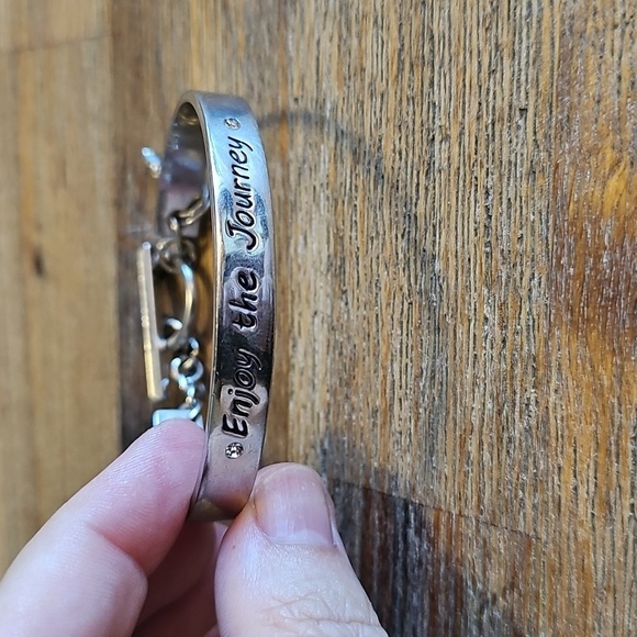 BCBGeneration Bangle Affirmation Toggle Bracelet- Enjoy the Journey - Picture 2 of 5